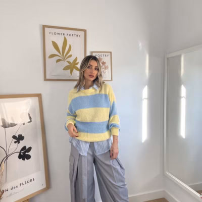 jersey-pastel-mood-amarillo+pantalon-cargo-gris-modelo