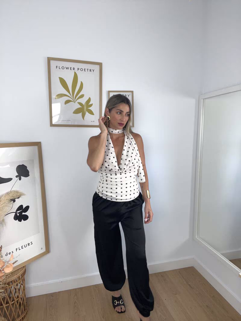 BLUSA-TOPOS-BLANCO-FRENTE
