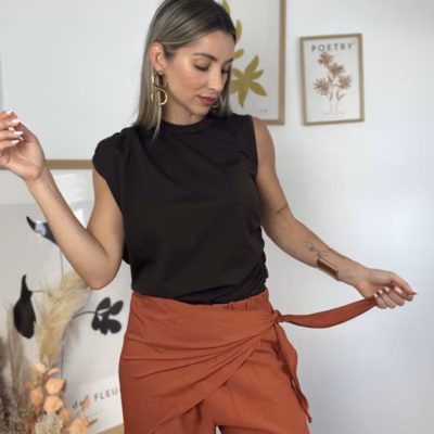 CAMISETA-OLIVIA-MARRON