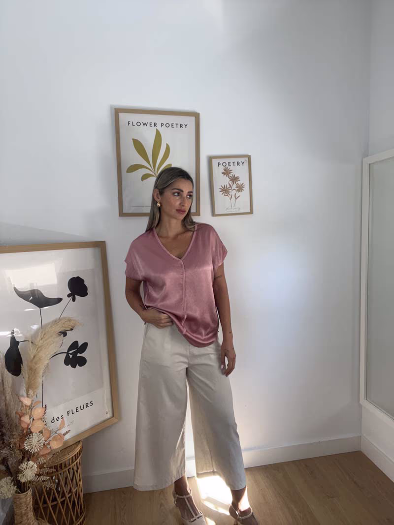 blusa-shine-rosa-modelo