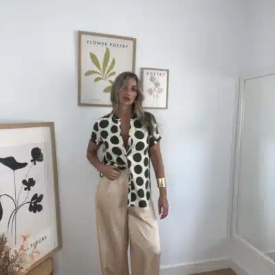 Camisa lunares verde